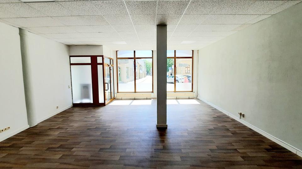 Thumbnail-Helle und vielseitige Büroeinheit mit 121 m² in attraktiver Lage