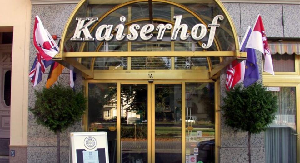 Thumbnail-1 Zimmer zu vermieteten im 4 Sterne Hotel