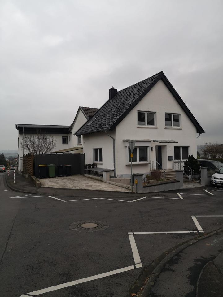 Thumbnail-Wunderschön modernisierte 3-Zimmer-Wohnung mit Terrasse & 2 Stell