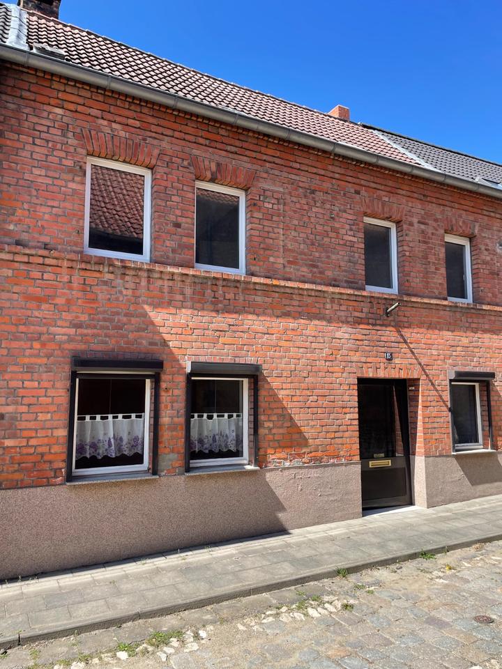 Thumbnail-Solides Reihenmittelhaus in ruhiger Seitenstraße von Privat