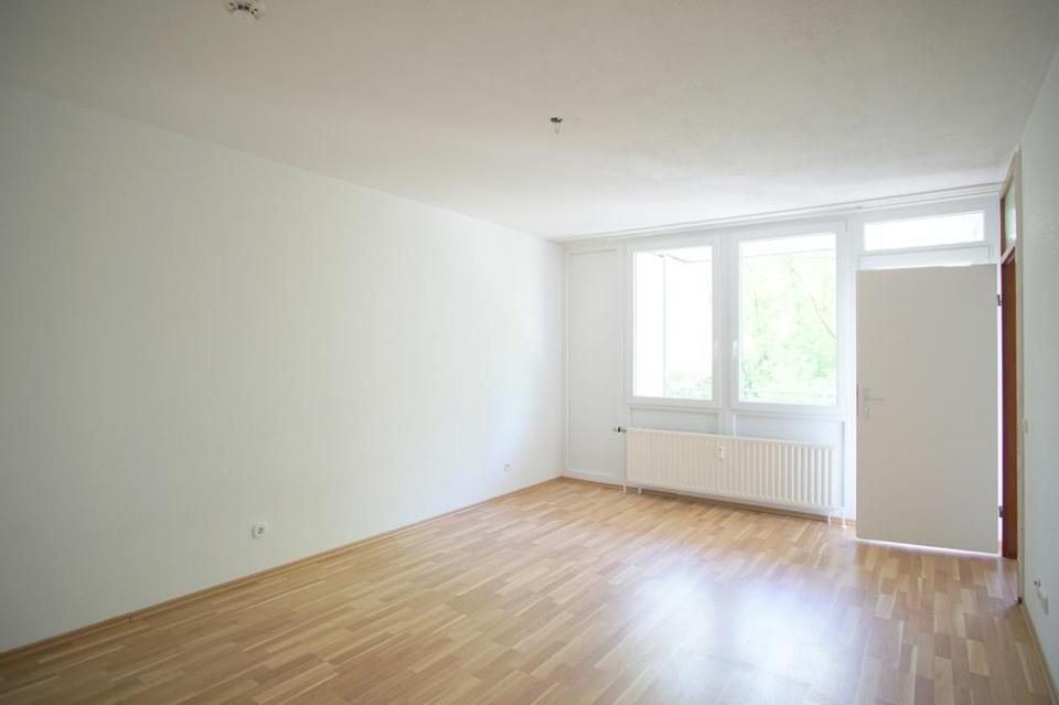 Thumbnail-Gemütlich & Einzugsbereit: 2-Zimmer-Wohnung mit Balkon, Aufzug und top Anbindung!