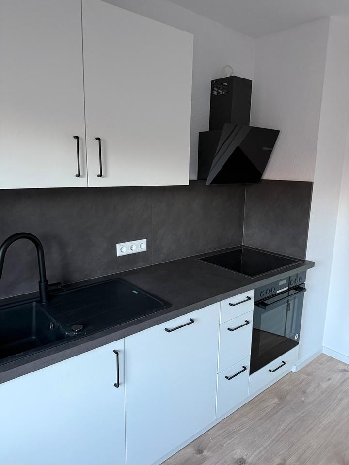 Thumbnail-4-Zimmer Wohnung - Erstbezug n. Renovierung - Balk. - Küche - Gar