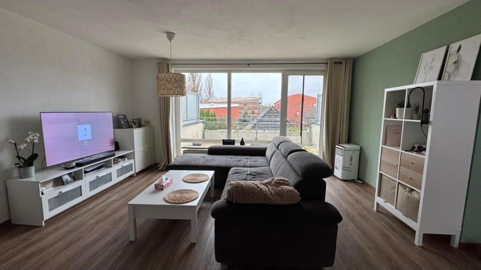 Thumbnail-Helle Wohnung mit Südbalkon, Tiefgaragenstellplatz und Keller