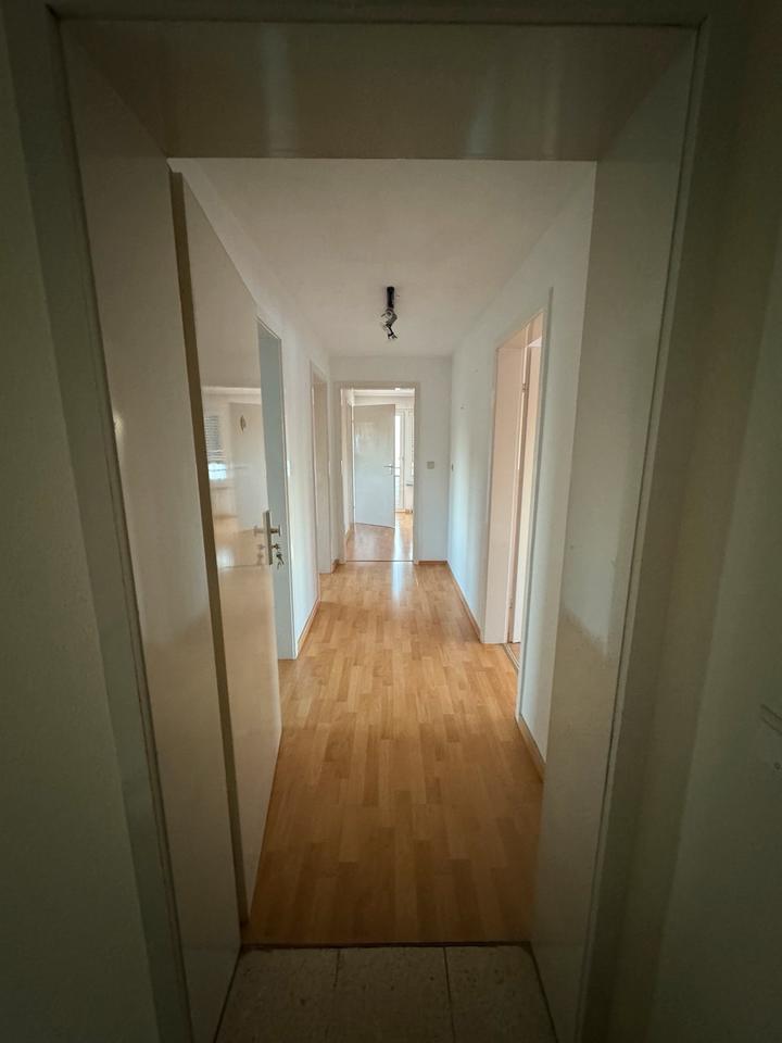 Thumbnail-Helle 3-Zimmer-Wohnung in Ostfildern Nellingen Endhaltestelle