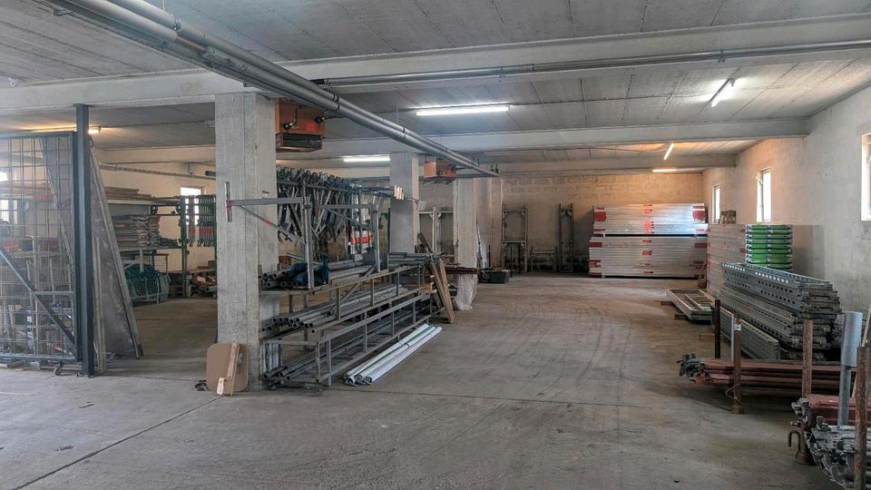 Thumbnail-GewerbehalleLagerhalle 290m² ebenerdig teilbar optional mit Büro
