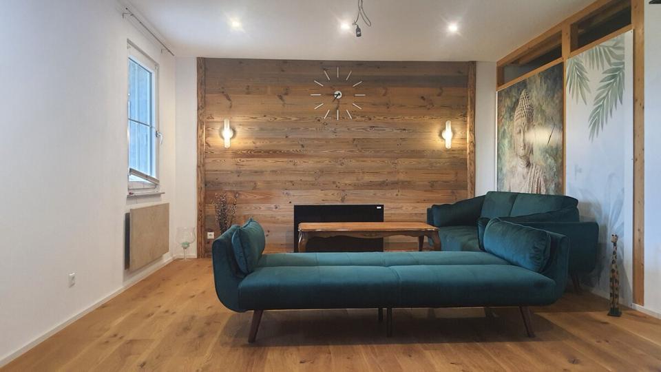 Thumbnail-Historisches Schulhaus in schöner Aussicht