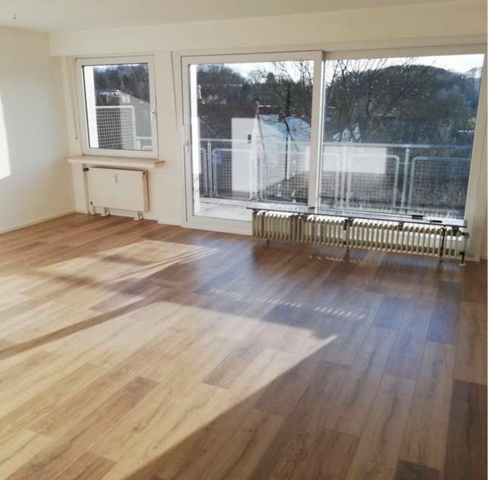 Thumbnail-Renovierte 3 Zimmer Wohnung 80 qm in Hagen Boloh