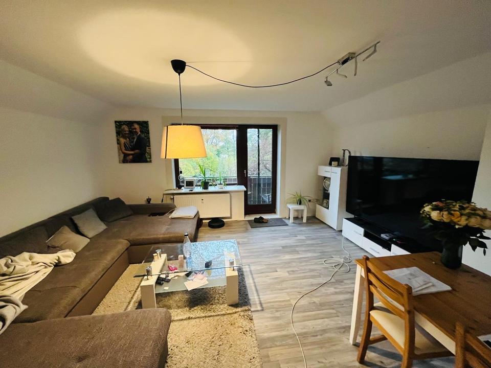 Thumbnail-Schöne 3-Zimmer Wohnung mit Südbalkon auf grünem Resthof