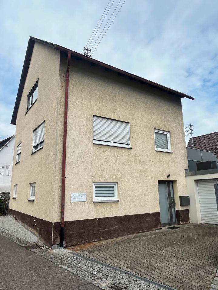 Thumbnail-Einfamilienhaus mit großer Werkstatt, Terrasse & Ausbaupotential