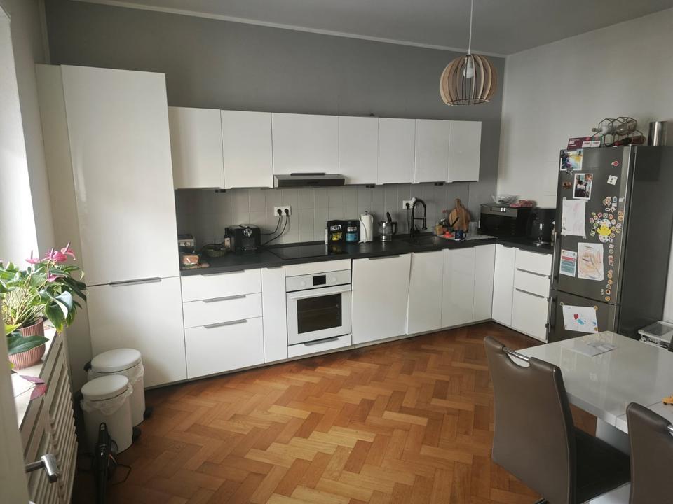 Thumbnail-Altbauwohnung Schillerstraße 61- 3ZKDBB+Dachterrasse