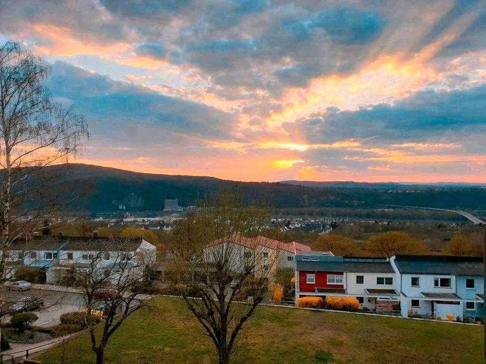 Thumbnail-Taumhafte 4.5 ZKB Eigentumswohnung mit Rheinblick