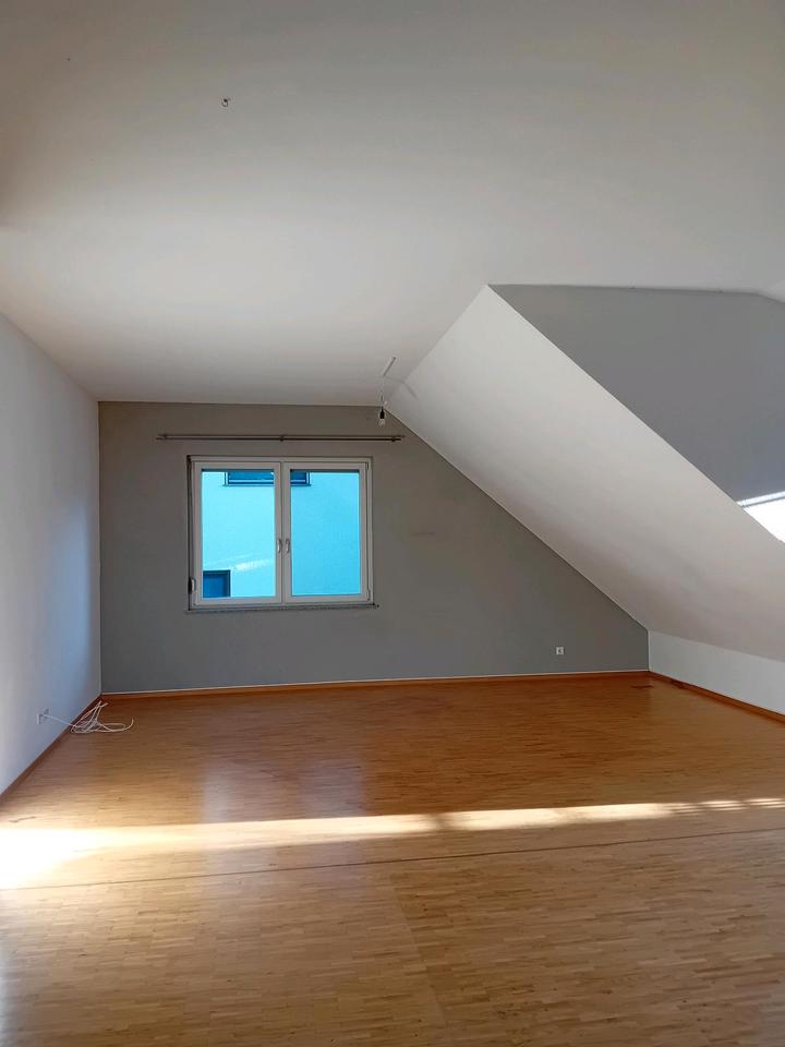 Thumbnail-Schöne helle 3,5 Zimmer DG Wohnung Marbach am Neckar