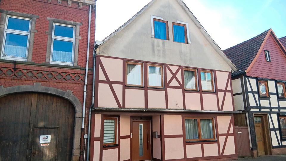 Thumbnail-Wohn- und Geschäftshaus im alten Ortskern von Adelebsen