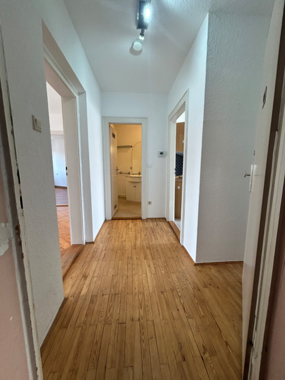 Thumbnail-Dianaplatz | Schöne 2 Zimmer Wohnung | Balkon | Sofortbezug möglich.