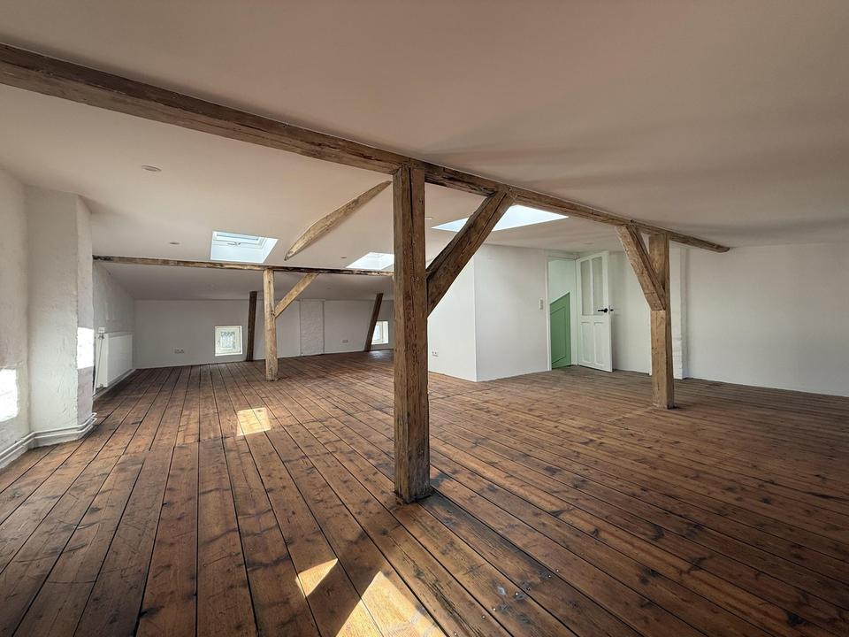 Thumbnail-Charmante Altbauwohnung 2.OG & Dachstudio – Erstbezug n. Vollrenovierung | Lübeck St. Lorenz Nord