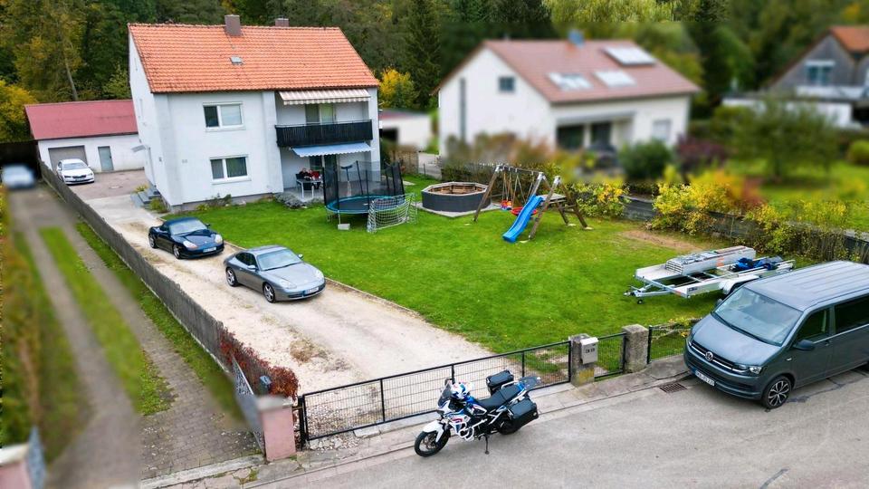 Thumbnail-Modernisiertes Einfamilienhaus mit großem Grundstück