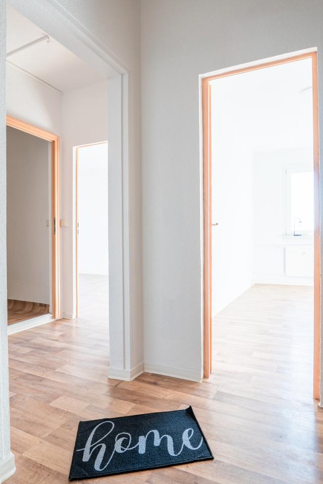 Thumbnail-Moderne 2-Raum-Wohnung mit Aufzug und großzügigem Balkon zu vermieten.