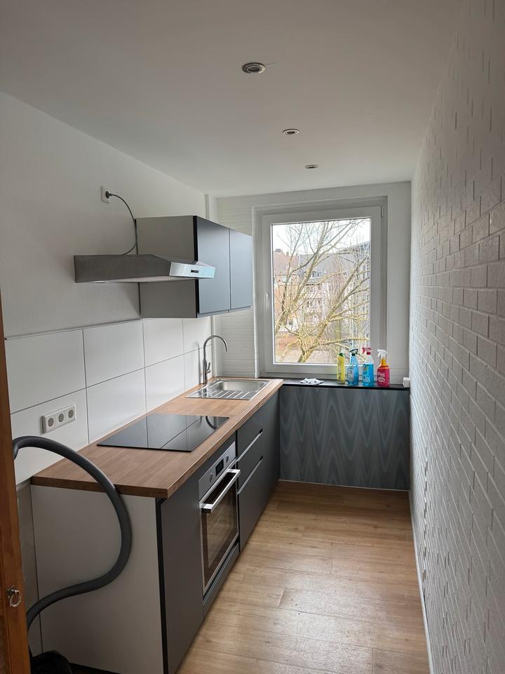 Thumbnail-Kaiserviertel, Bismarckstr., 3. OG, Balkon, renovierte 63 qm Whg.
