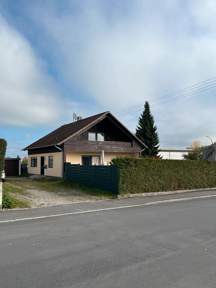 Thumbnail-Attraktives 2 Familien Haus in begehrter Lage