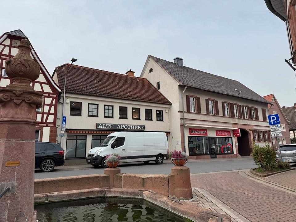 Thumbnail-Zwei Häuser mit Bauland für Entwickler, 70.000€ KM