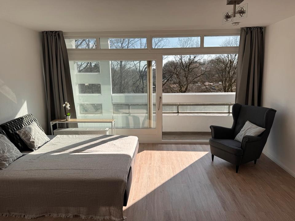 Thumbnail-Möblierte Balkon Wohnung mit PKW Stellplatz, sofort verfügbar