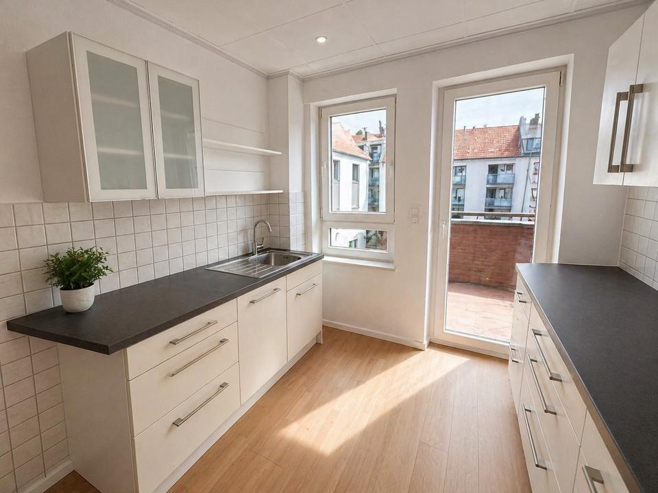 Thumbnail-Helle 3-Zimmer Wohnung mit EBK und Balkon