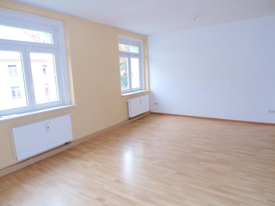 Thumbnail-4 Zimmer Wohnung in Werdau West zu vermieten !