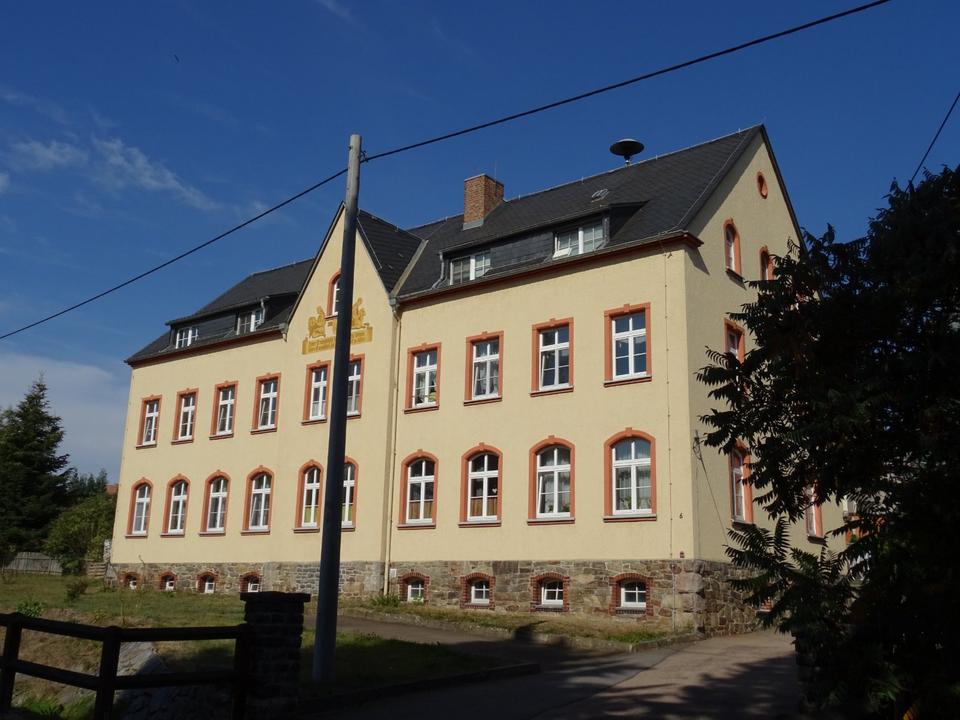 Thumbnail-Helle 2 Raumwohnung in ruhiger Lage auf Wunsch in 3 Raumwohnung umbaubar