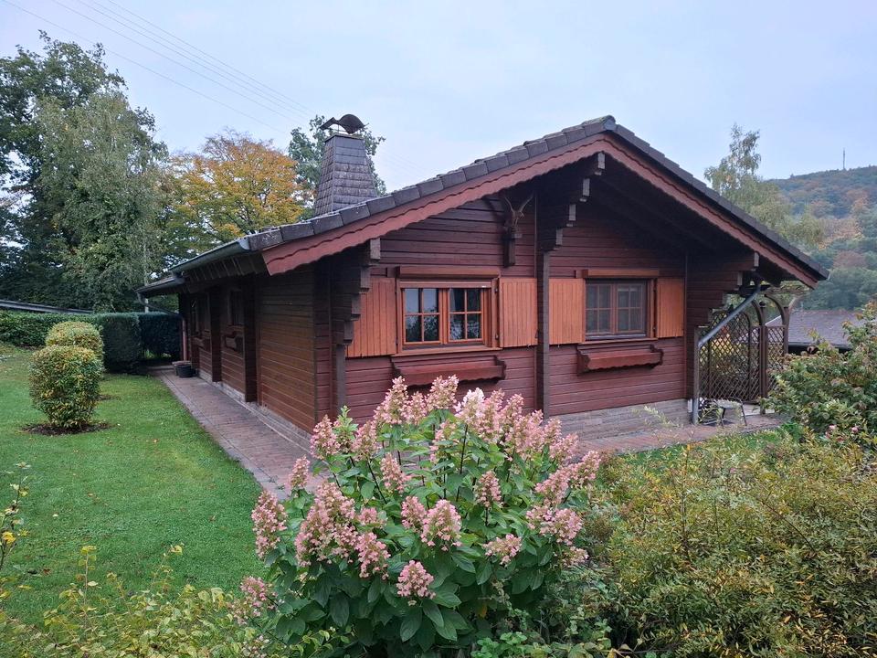 Thumbnail-Gemütliches Holzblockhaus mit schönem Garten