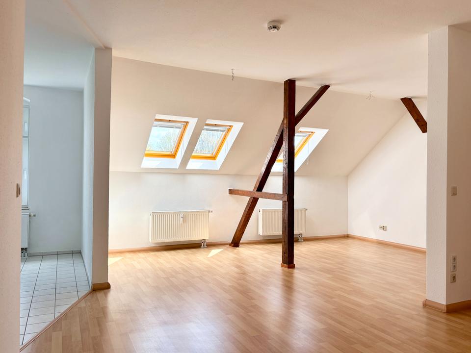 Thumbnail-Gablenz * frisch renovierte 2 Zimmer * Dachgeschoss * offene Küche * frei