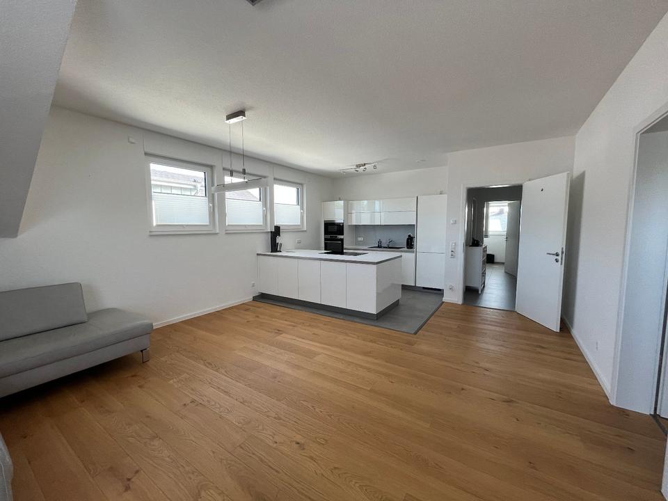Thumbnail-Neuwertige Dachgeschosswohnung mit drei Zimmern in Vettweiß