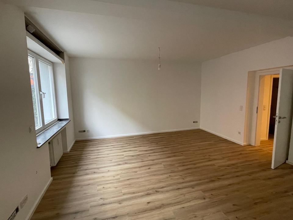Thumbnail-2.5 Zimmer Wohnung in Düsseldorf Golzheim
