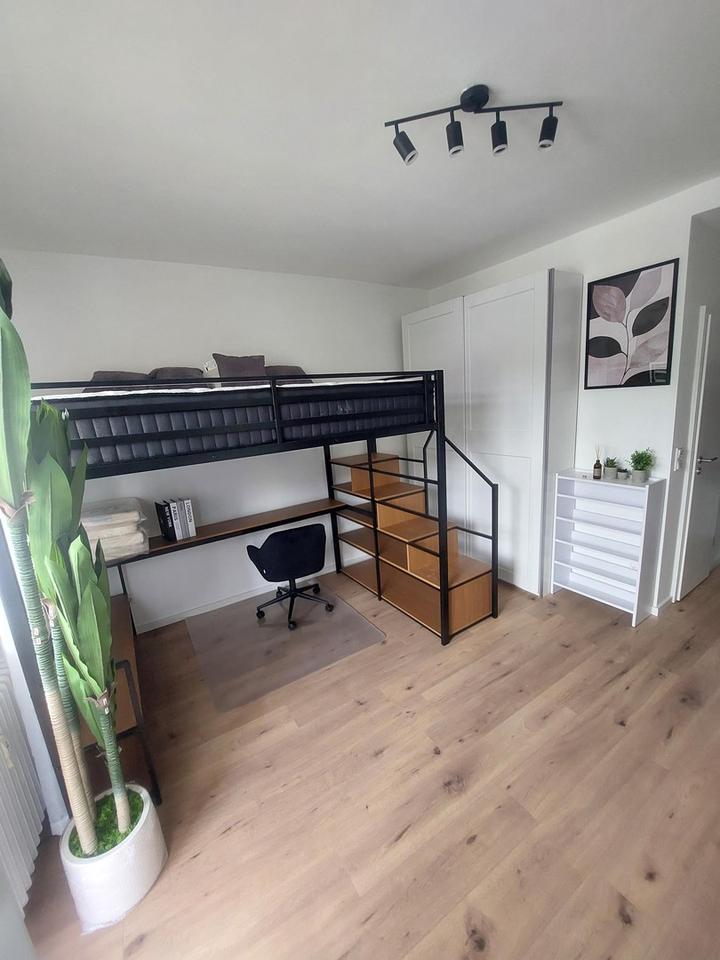 Thumbnail-Kernsanierte, neu möblierte 1-Zimmer-Wohnung Nähe Wettersteinplatz, München