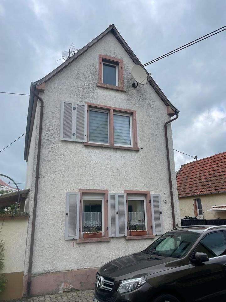 Thumbnail-Provisionsfrei 1 freistehende Familienhaus mit Garten