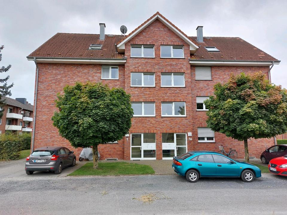 Thumbnail-Helle Dachgeschosswohnung mit Stellplatz und Loggia