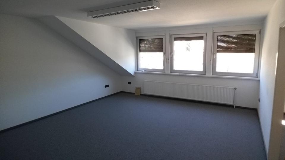 Thumbnail-Wunderschöne Einzimmerwohnung im Dachgeschoss in Betzdorf