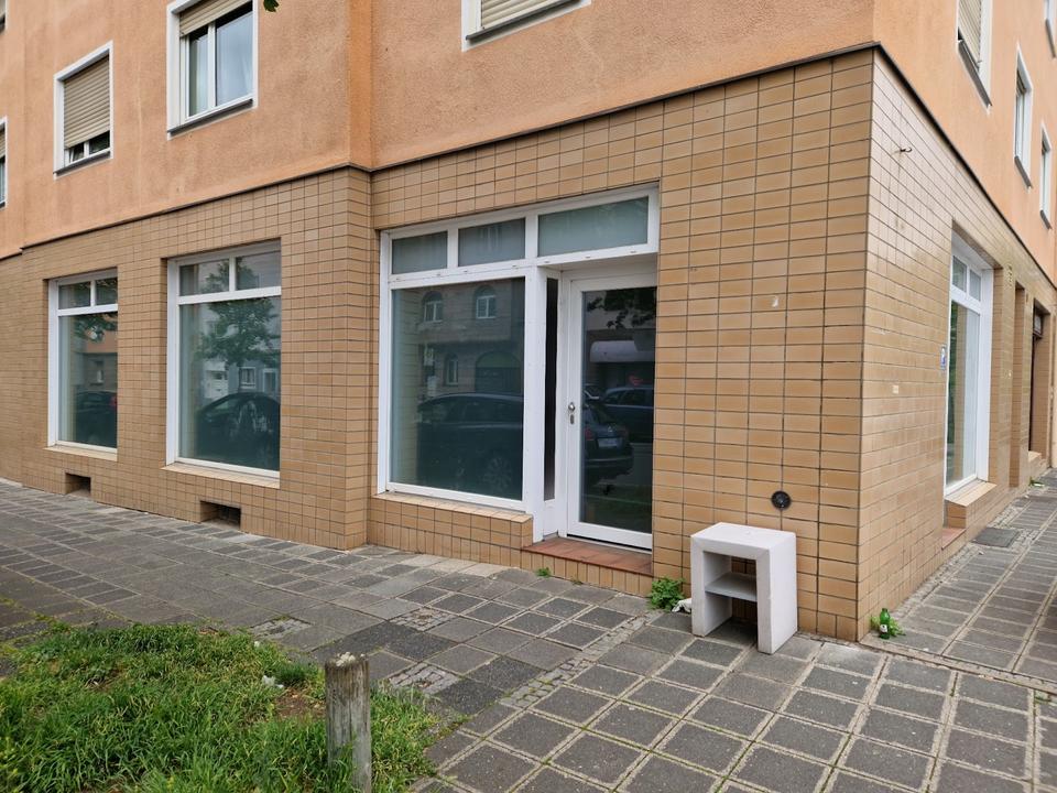 Thumbnail-Gewerbefläche zur Miete mit Straßenfenster in der Lothringer Straße 1, Nürnberg
