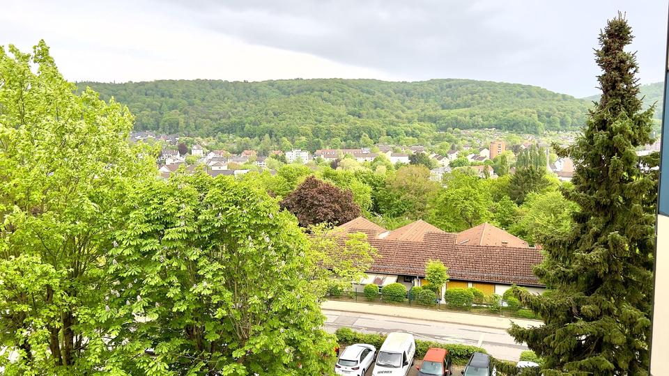 Thumbnail-Frisch renovierte 3,5 Zimmer Wohnung in bester Lage