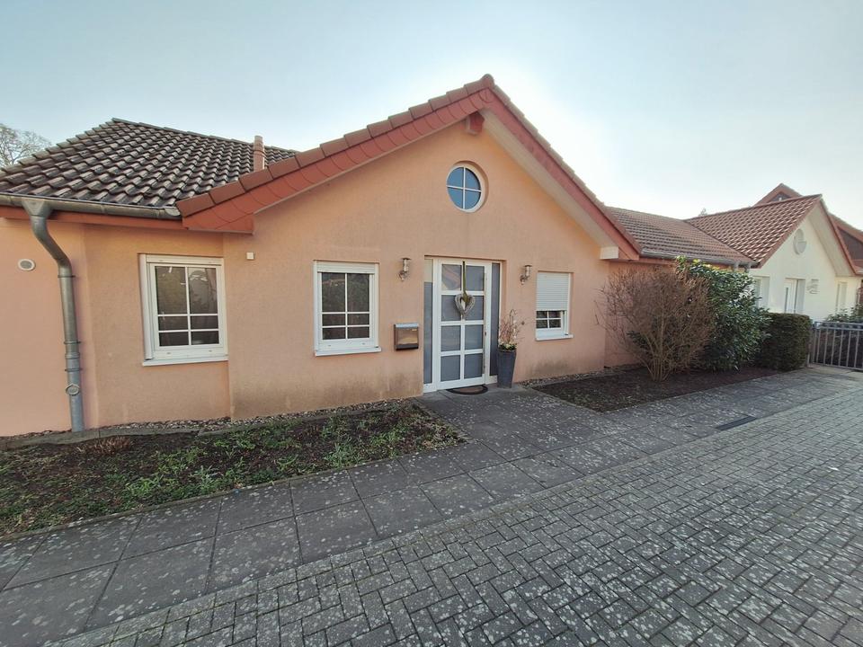 Thumbnail-Einfamilienhaus, Winkelbungalow für Kapitalanleger