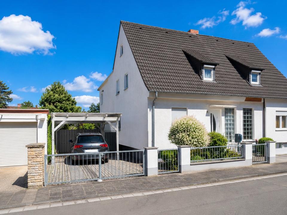 Thumbnail-DHH Mainz-Gonsenheim - Großes Familienhaus - 6,5 Zimmer - Garten
