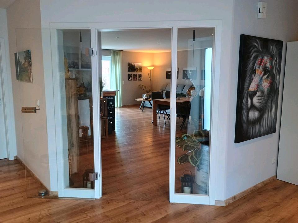 Thumbnail-Großzügige Erdgeschosswohnung zu vermieten