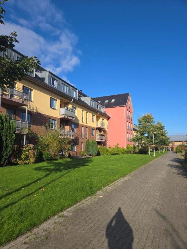 Thumbnail-Große 2-Zimmer-Wohnung mit Balkon in betreuter Wohnanlage für Senioren zu vermieten