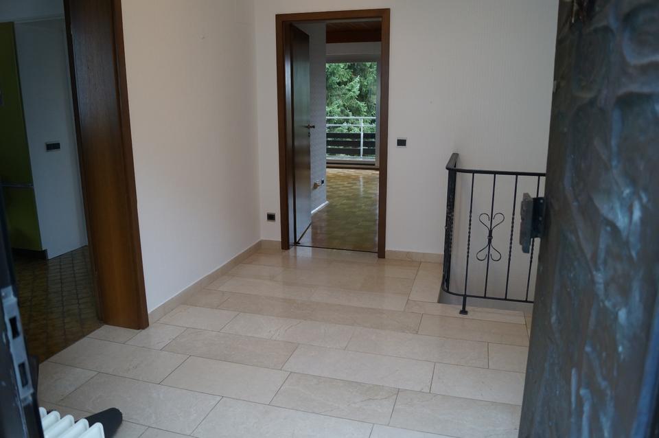 Thumbnail-PROVISIONSFREI Doppelhauhälfte mit Traumausblick ins Grüne