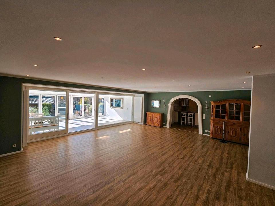 Thumbnail-Kernsaniertes Zweifamilienhaus mit vermietetem Nebengebäude