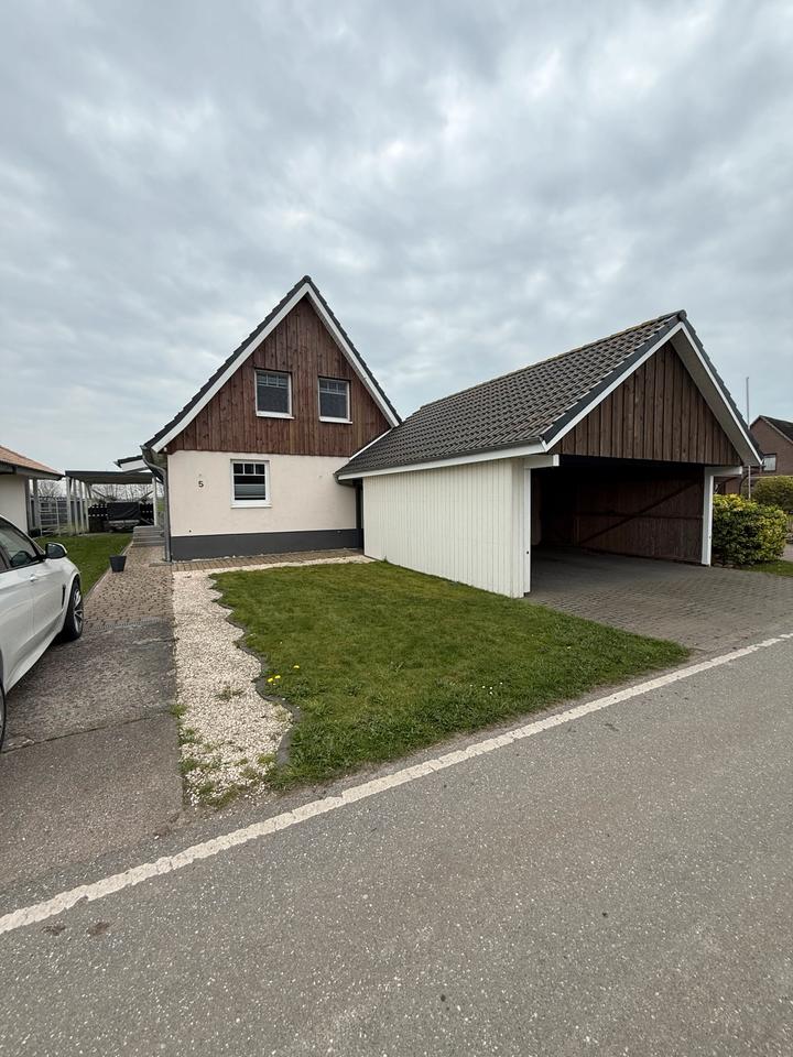 Thumbnail-Einfamilienhaus mit Carport & PV-Anlage zu vermieten