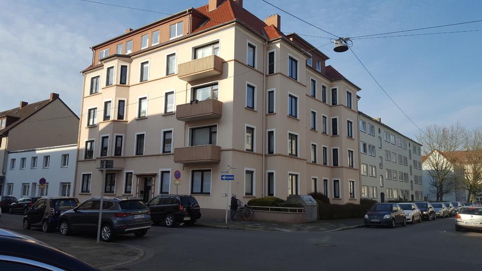 Thumbnail-Schöne 3 bis 4 Zimmerwohnung mit Einbauküche und Balkon