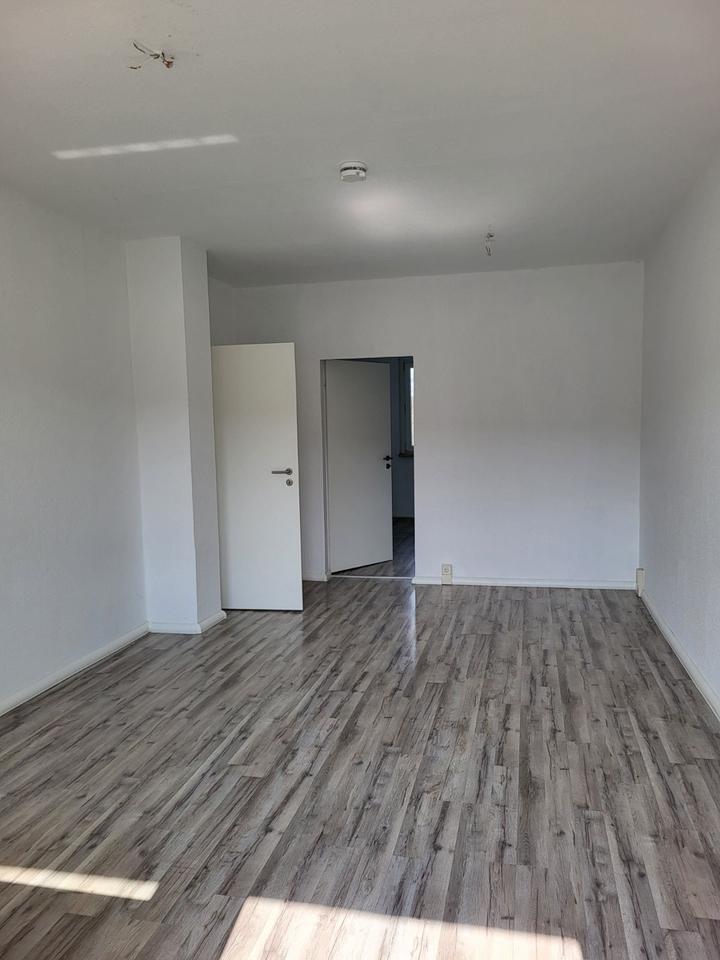 Thumbnail-Hier haben alle Platz 5 Zimmer 113m² mit 2 Bädern + 2 Balkonen 3 Monate Kaltmietfrei als Willkommensbonus