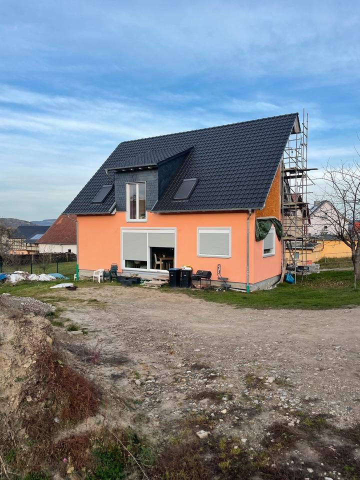 Thumbnail-Haus in ruhiger Lage mit großem Nebengebäude