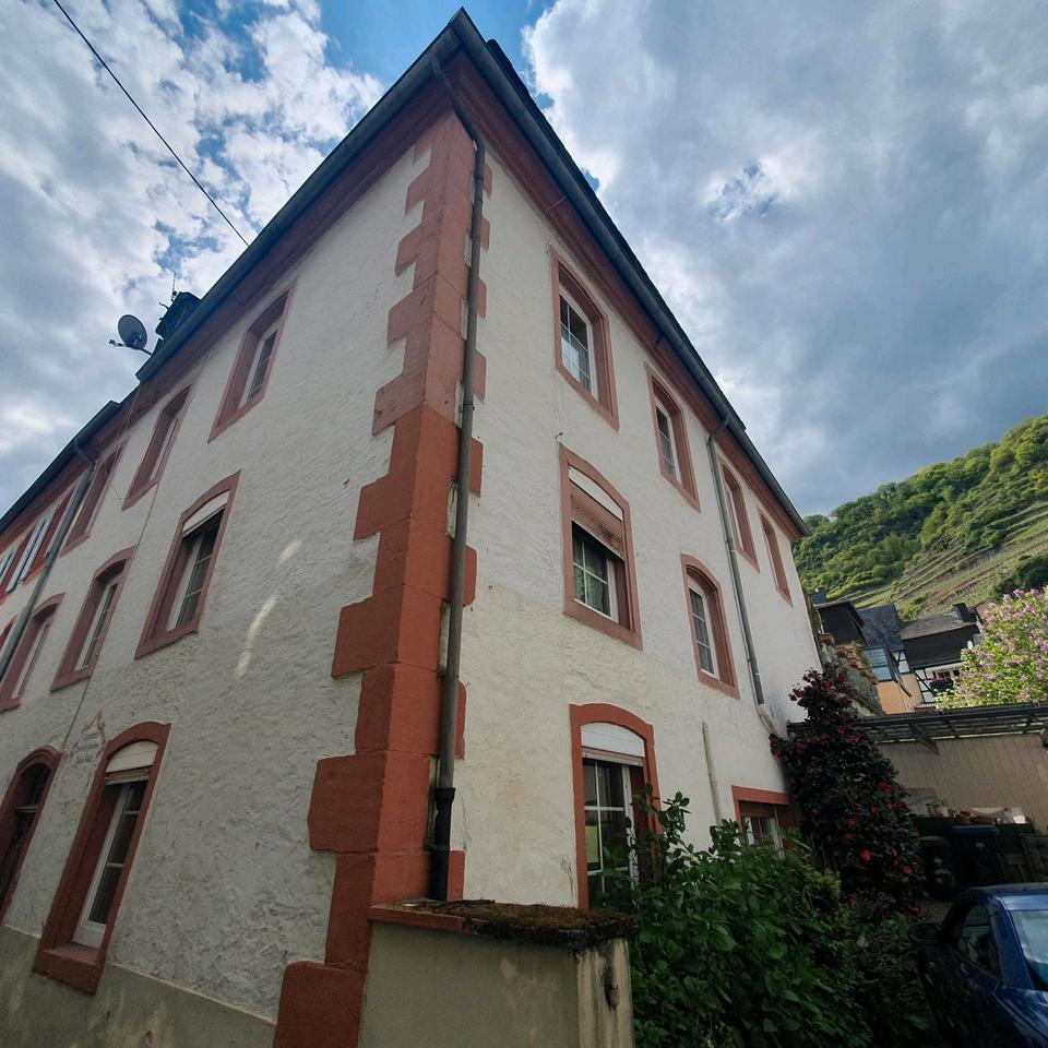 Thumbnail-HISTORISCHES ZEHNTHAUS in Sankt Aldegund Mosel v. Privat ...