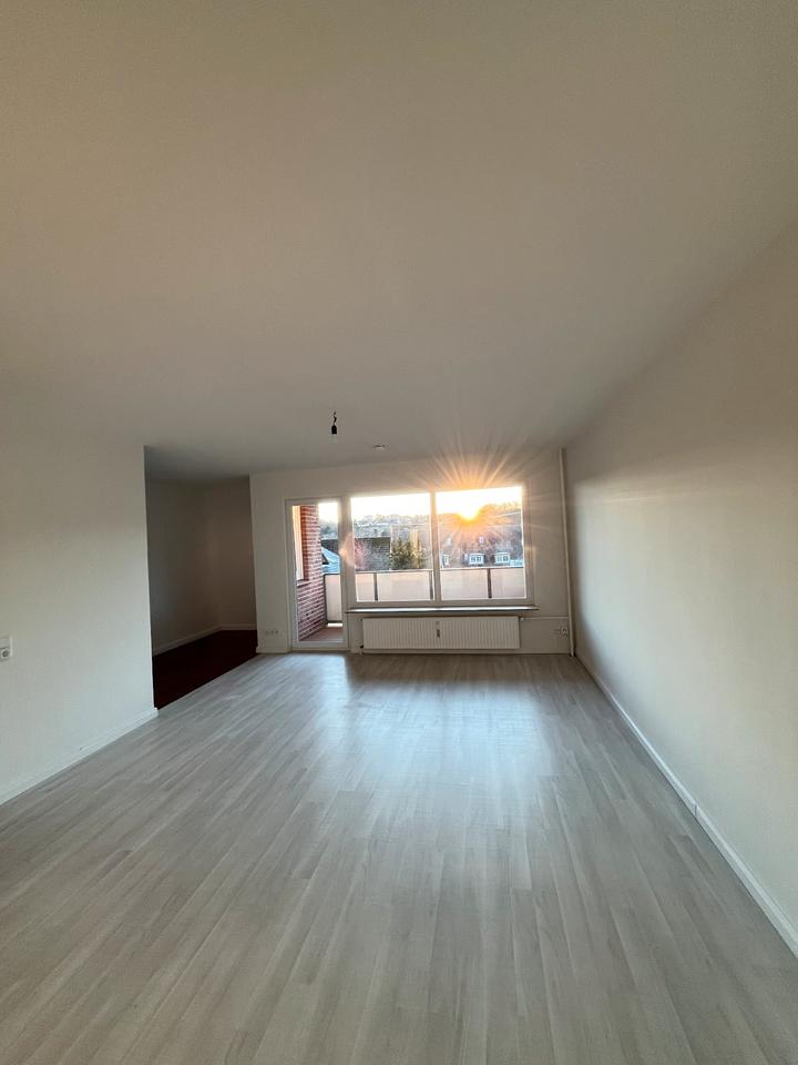 Thumbnail-Großzügig geschnitten - Balkon - Einbauküche!